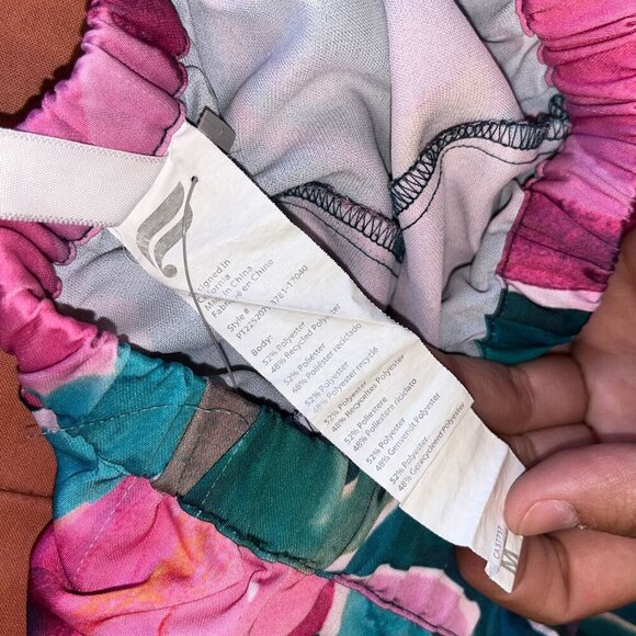 Fabletics Floral High Rise Wide Leg. Women's Pants Size Medium - Picture 7 of 10